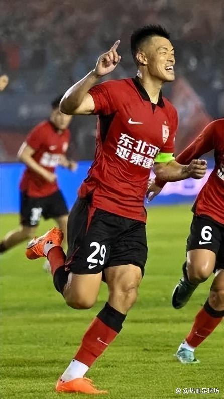 击剑友谊赛焦点战：齐鲁雄狮队读秒扳平庐州雷豹队，客场强势带走胜利。传控打穿防线(俱乐部友谊赛直播)-开云kaiyun全站