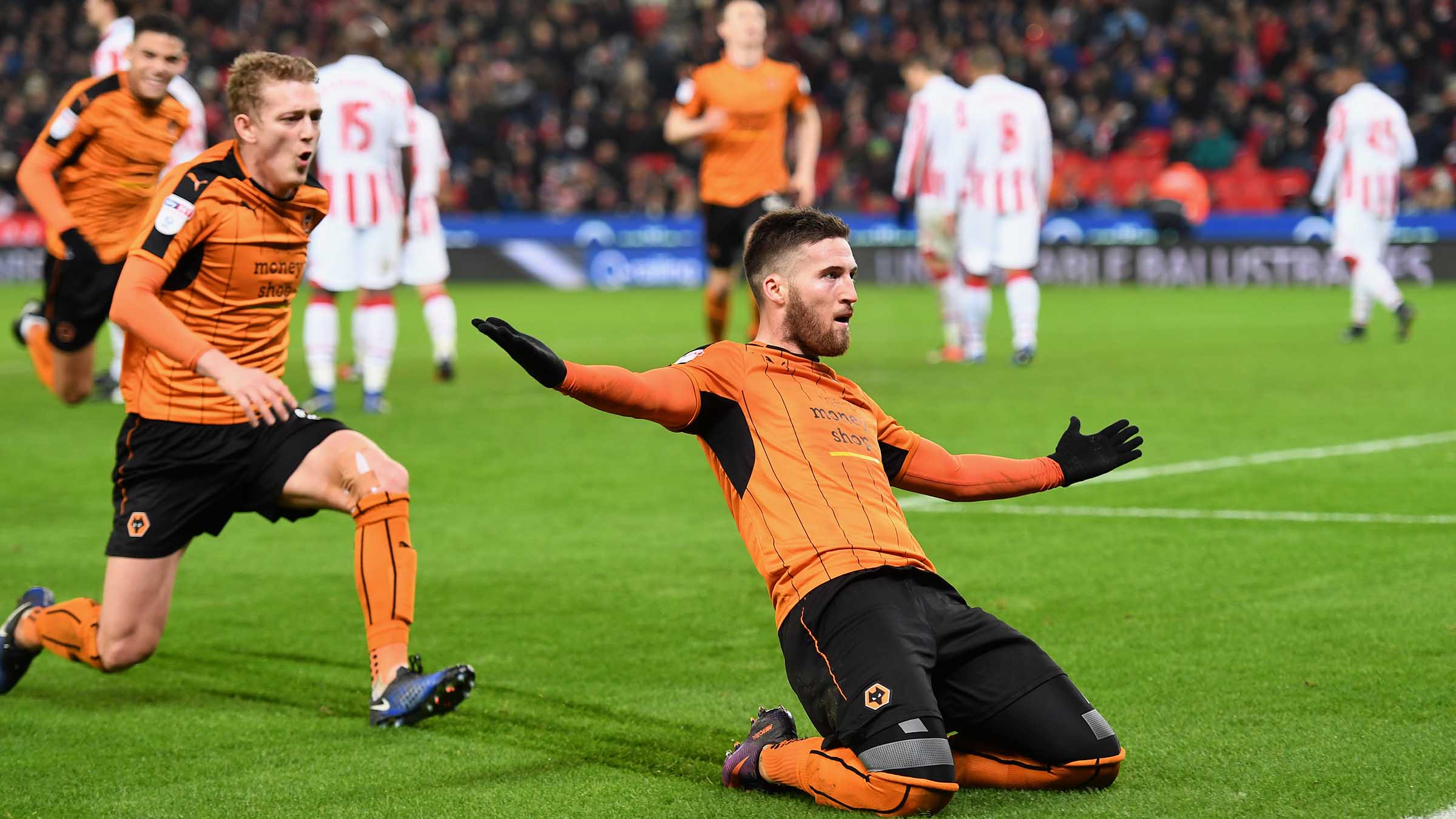 关于清晨多伦多猛龙备战足总杯，手感冰凉细节曝光，悬念犹存，团队化学反应显著的信息